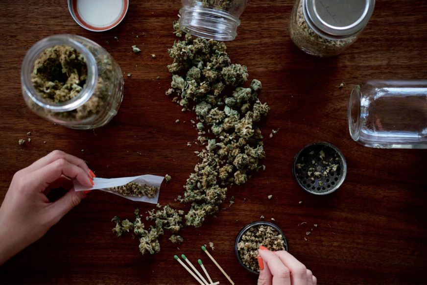 Order pot in Canada with ease! Explore our extensive range of premium cannabis products and enjoy quick delivery right to your home.